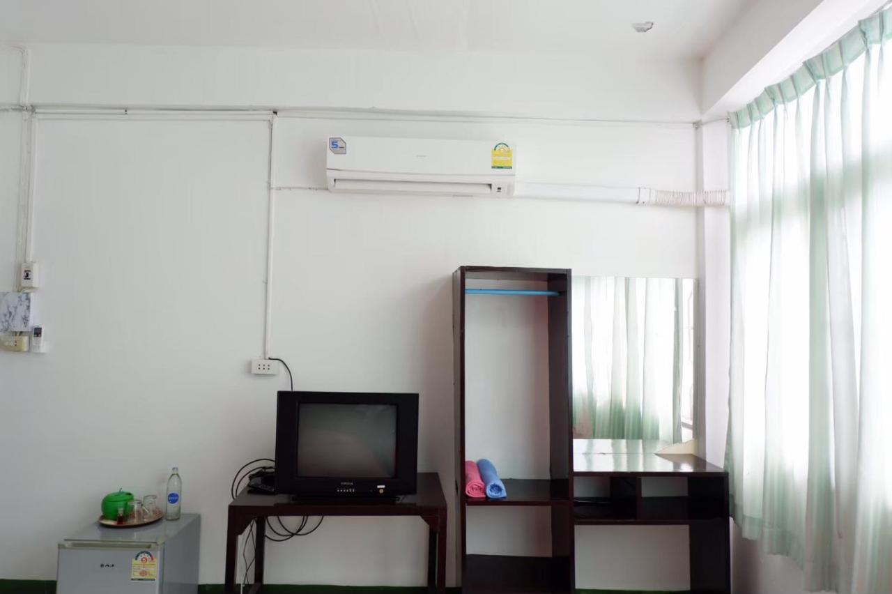 ساي يوك Chokchai Hotel المظهر الخارجي الصورة