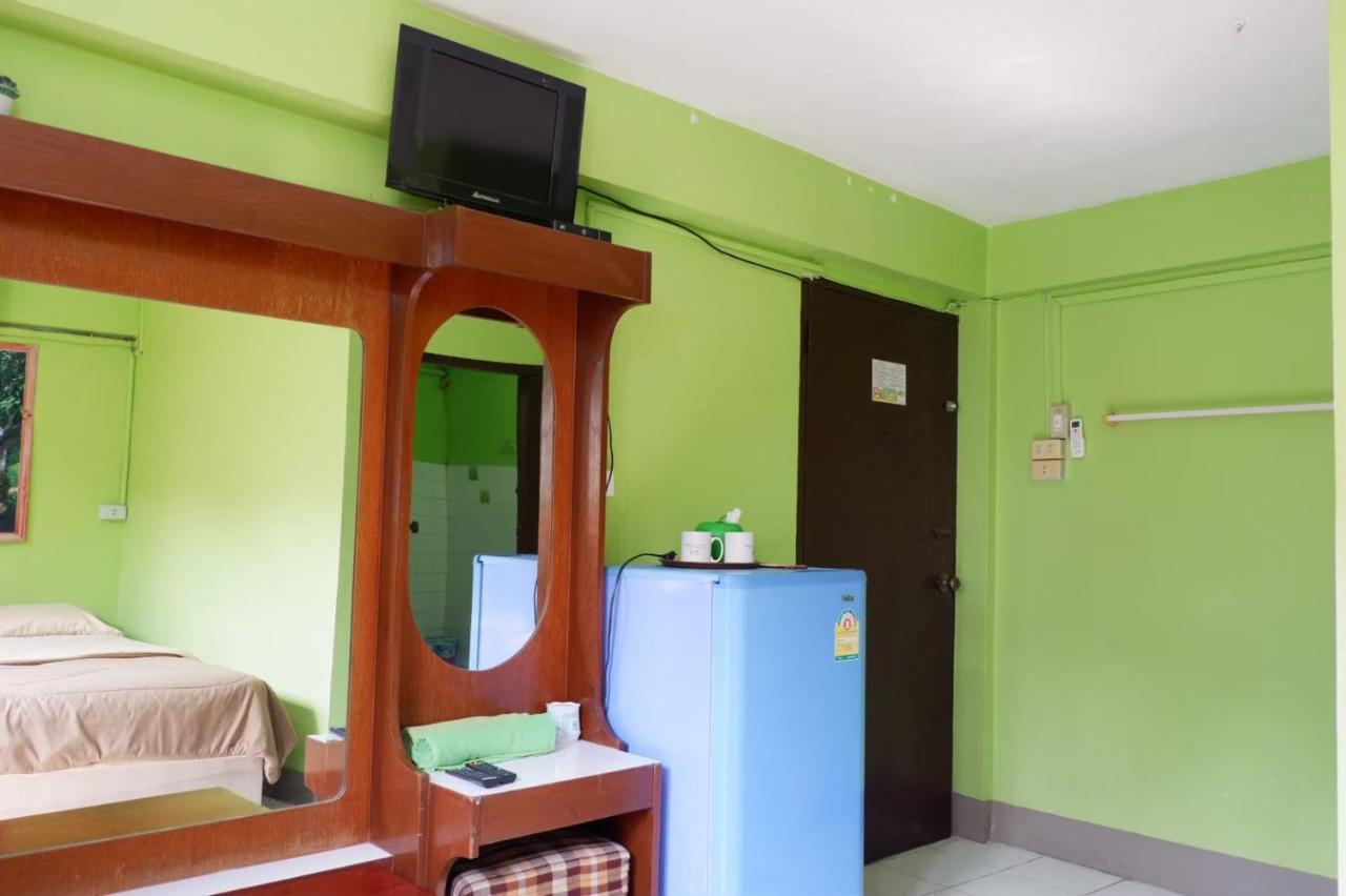 ساي يوك Chokchai Hotel المظهر الخارجي الصورة