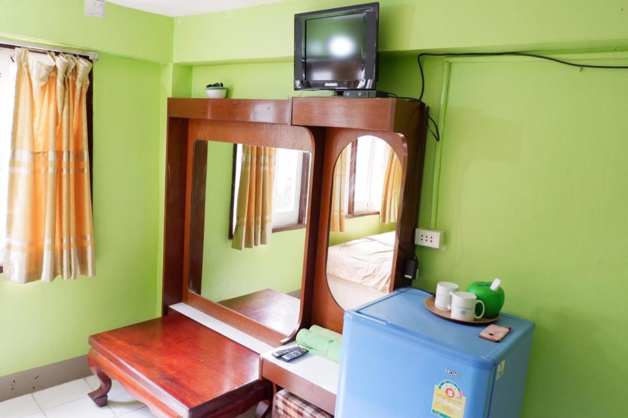 ساي يوك Chokchai Hotel المظهر الخارجي الصورة