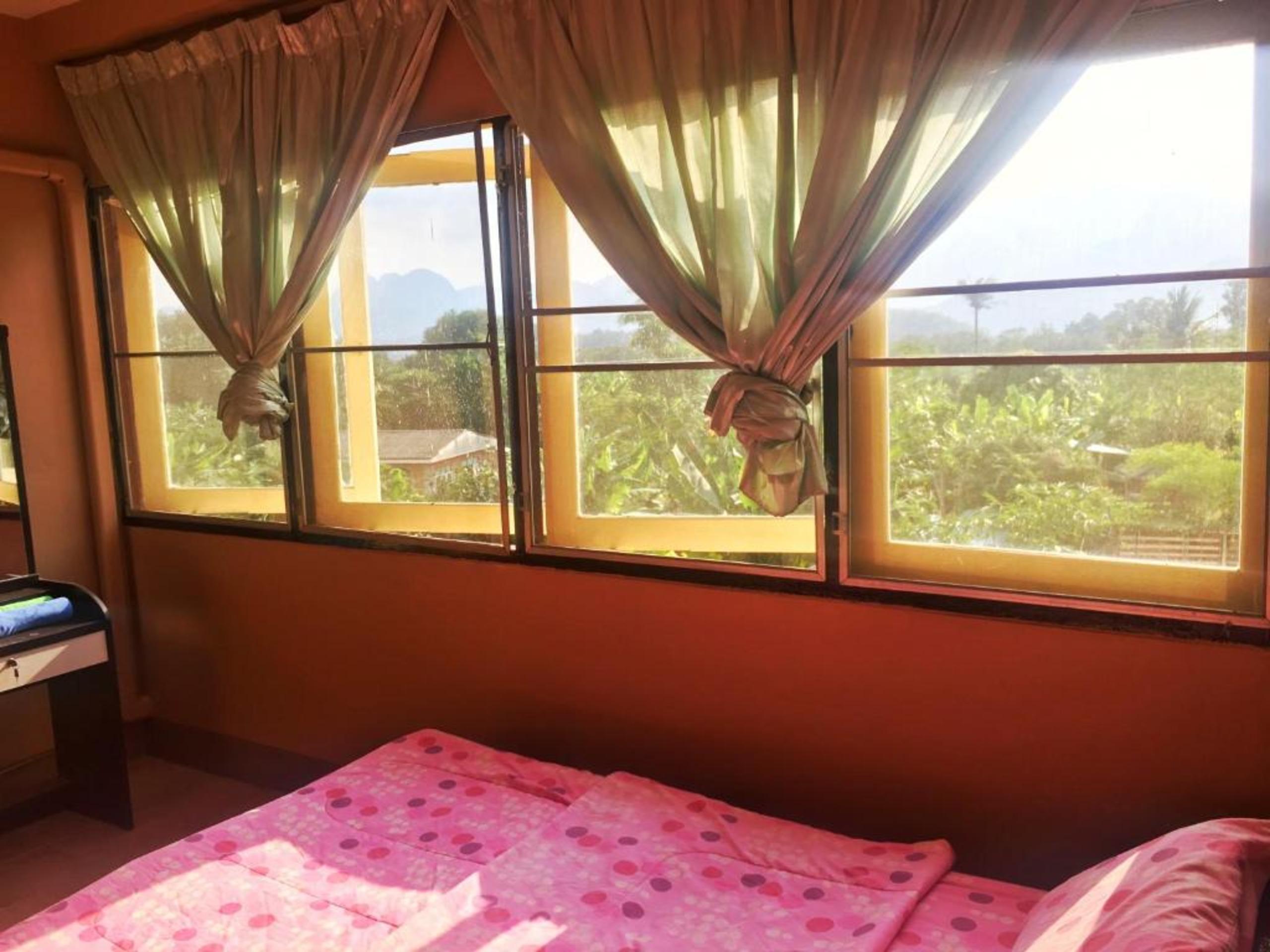 ساي يوك Chokchai Hotel المظهر الخارجي الصورة